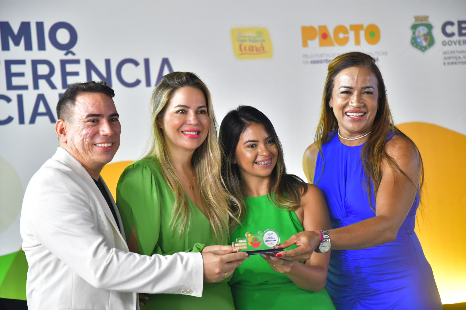 Governo do Ceará reconhece o trabalho de Centros de Referência de Assistência Social em premiação