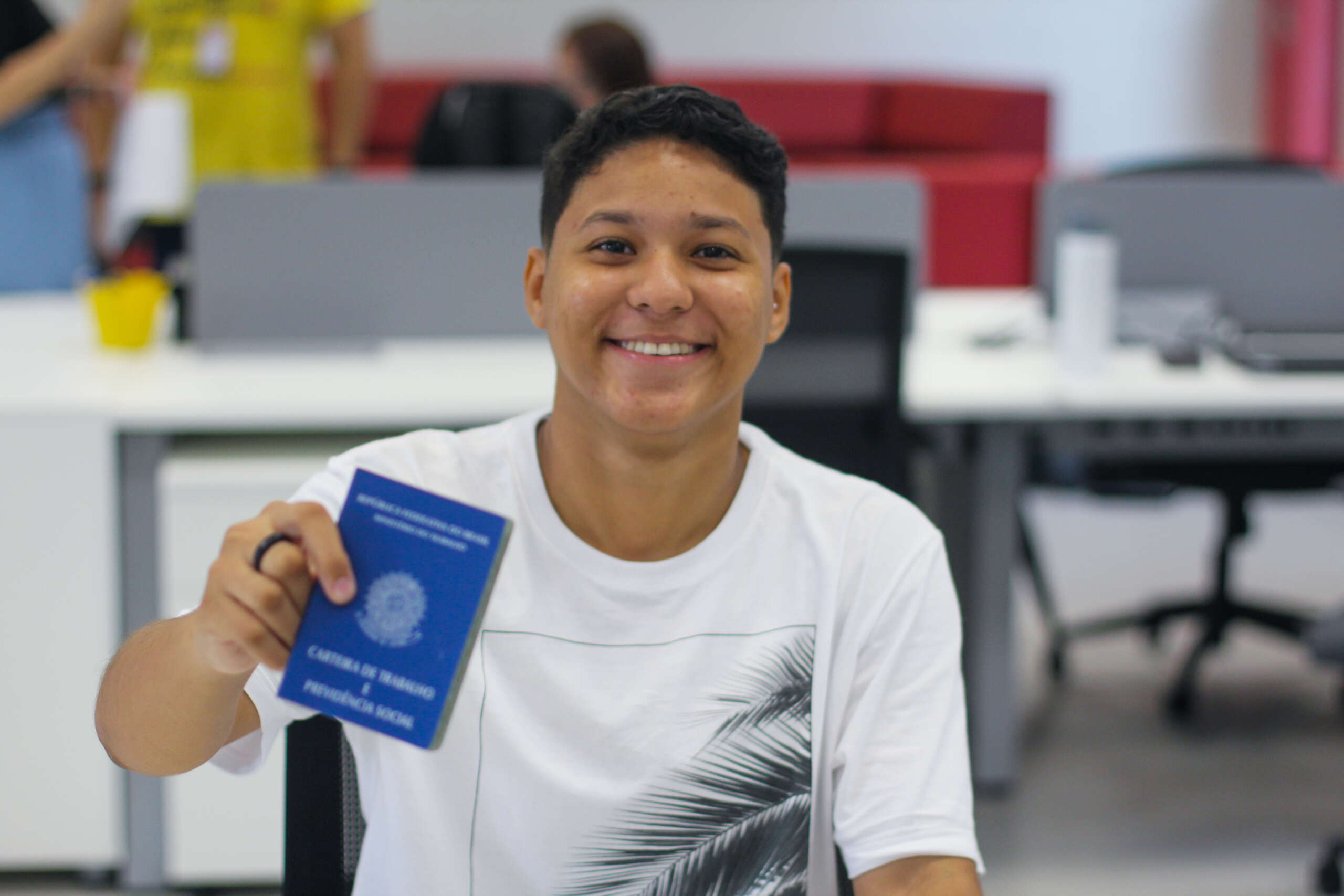 Oportuniza Trans: Projeto auxilia pessoas trans a conquistarem vagas no mercado de trabalho
