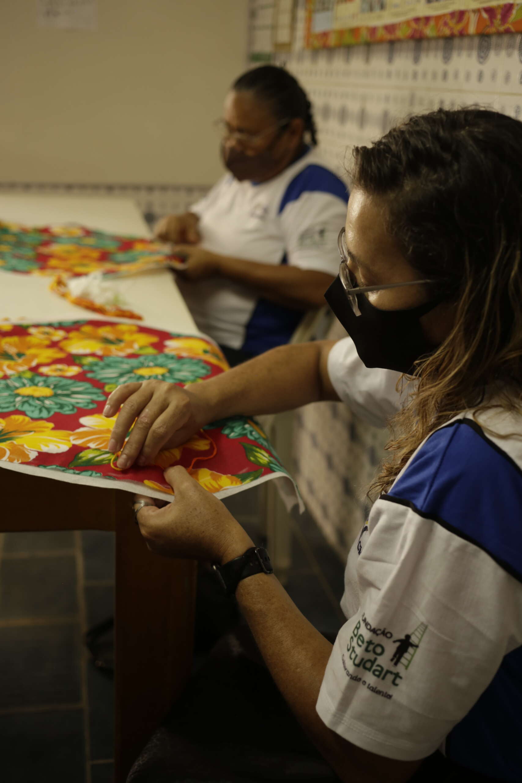 Projeto dedica-se ao empoderamento feminino por meio do artesanato