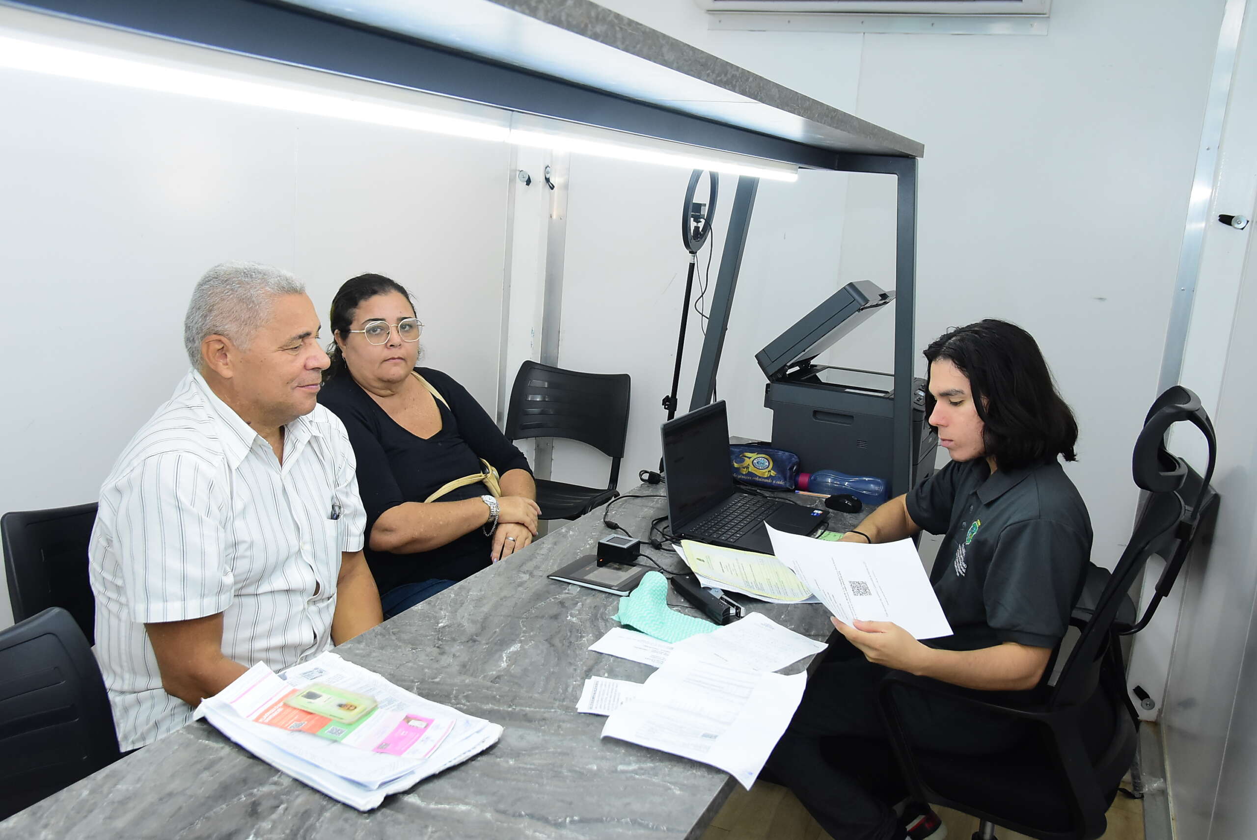 Caminhão do Cidadão fecha a rota de março com atendimentos na Capital e nos municípios de Morada Nova, Paracuru e Ubajara