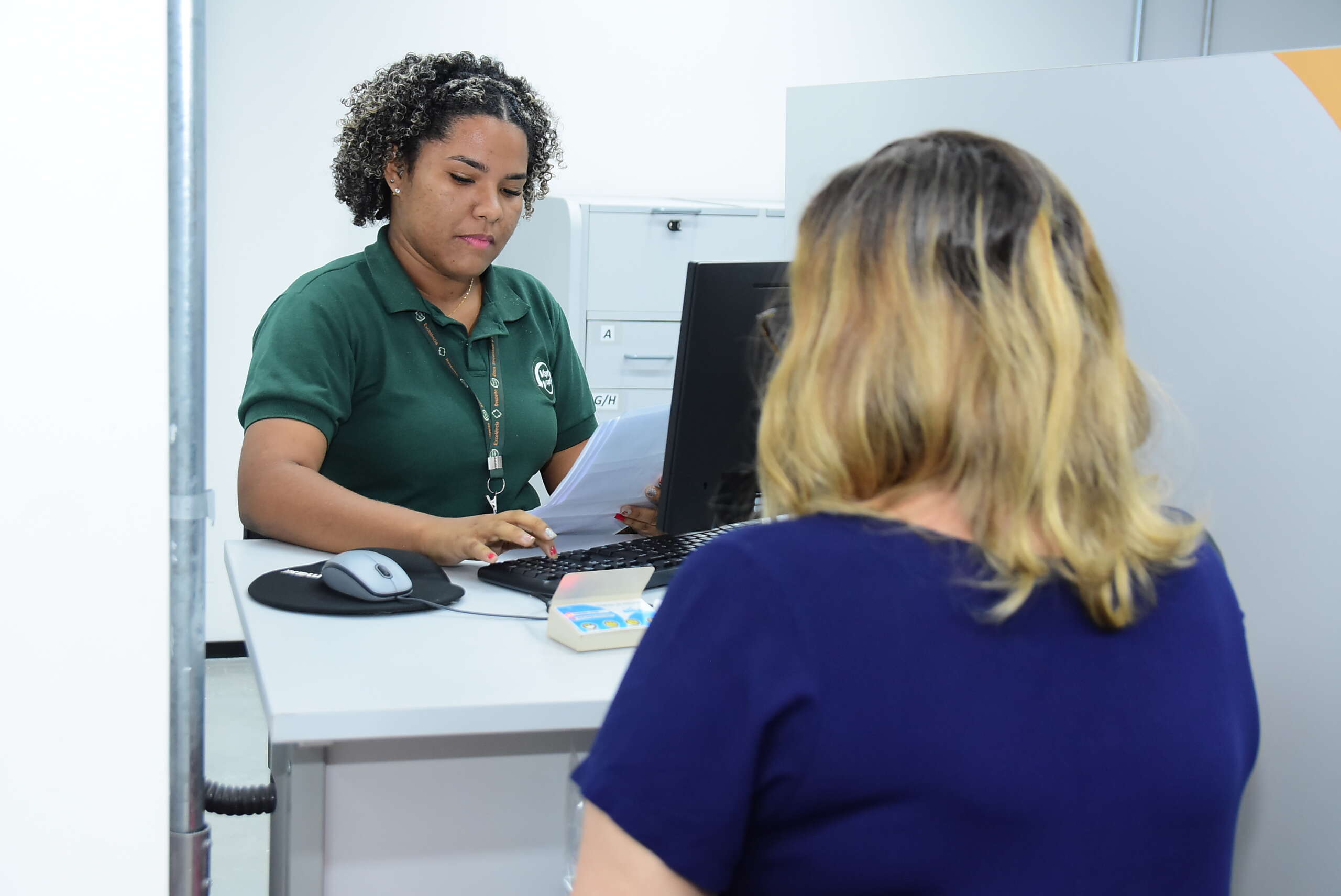 Jovens do Primeiro Passo são efetivados para compor equipe da nova unidade de Vapt Vupt do Papicu