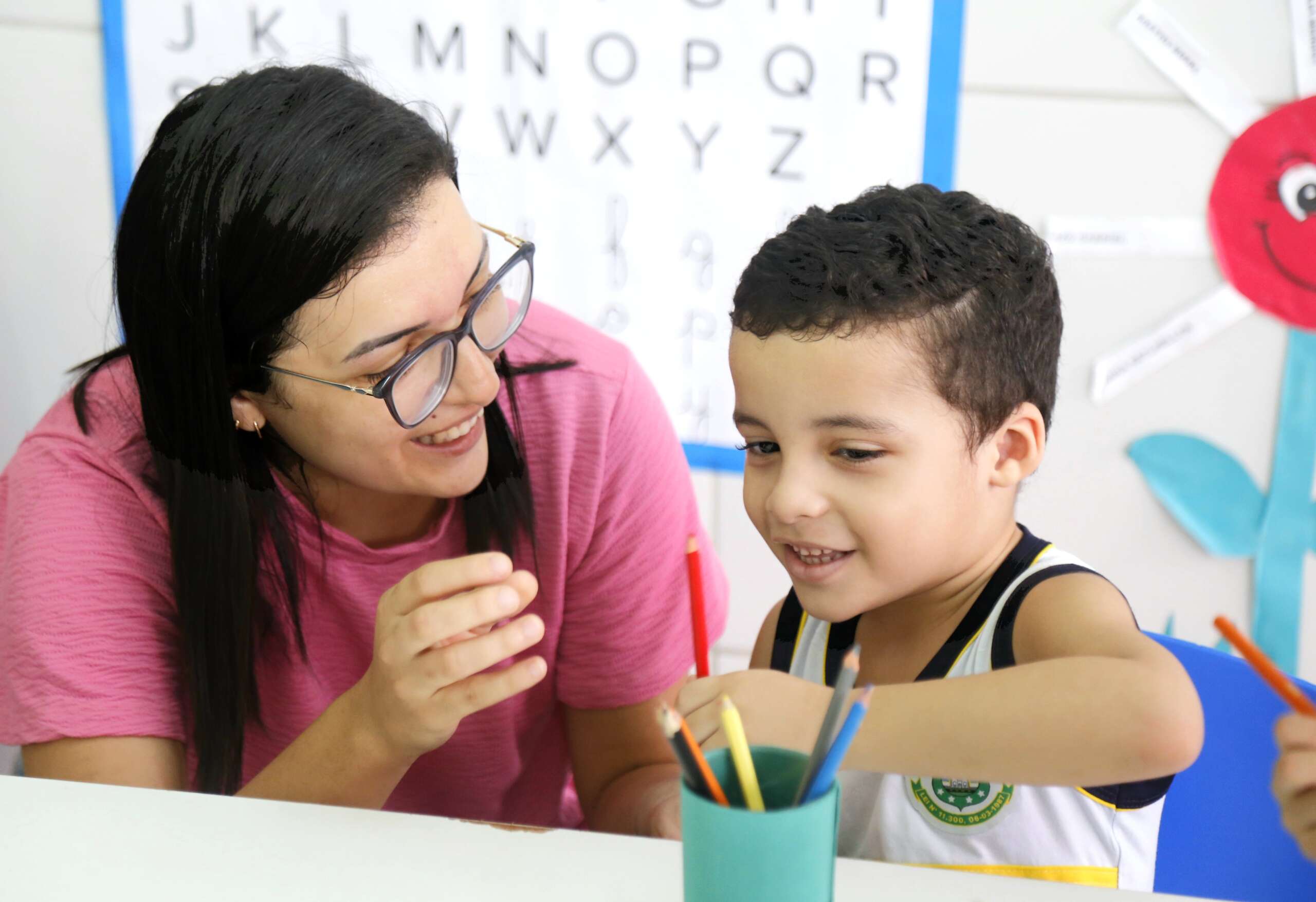 Centros de Educação Infantil possibilitam que mães voltem a estudar e criem uma rotina de autocuidado