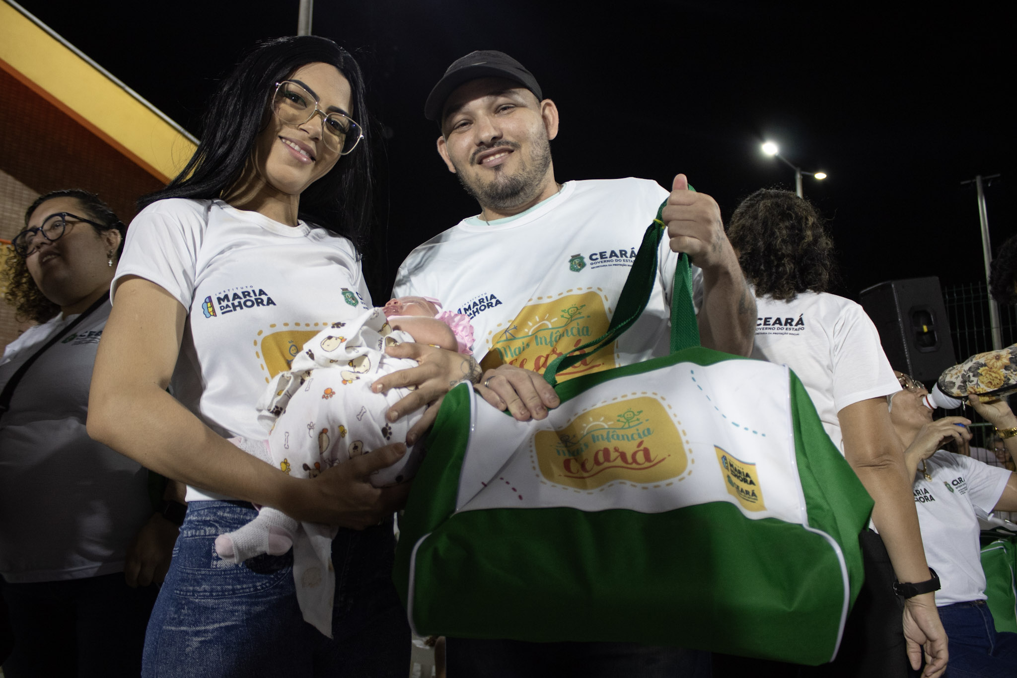 Alunos do Complexo Mais Infância do Curió recebem kits de trabalho para iniciar próprio negócio