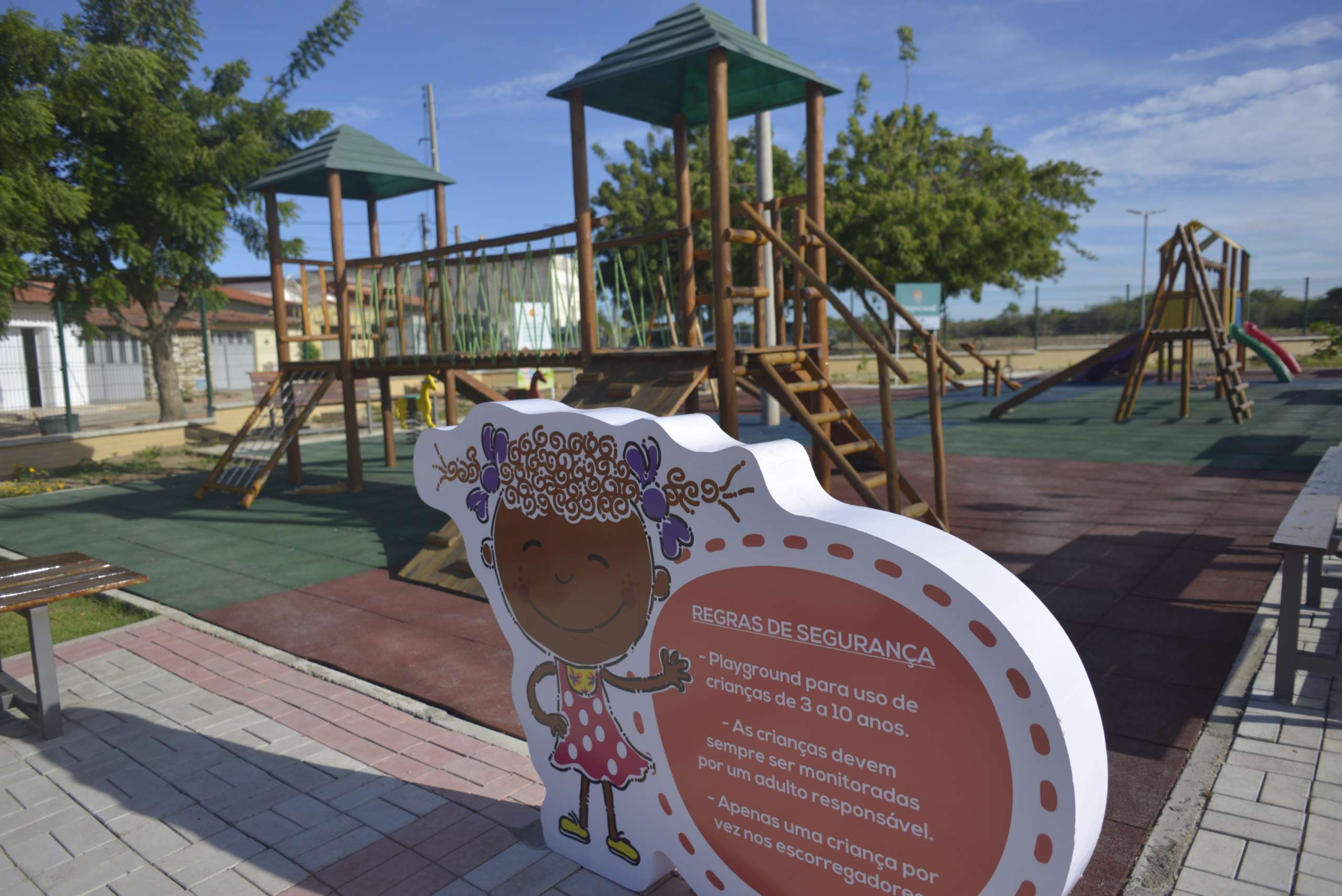 Governo do Ceará inaugura sua 34ª Praça Mais Infância, no município de Aracati