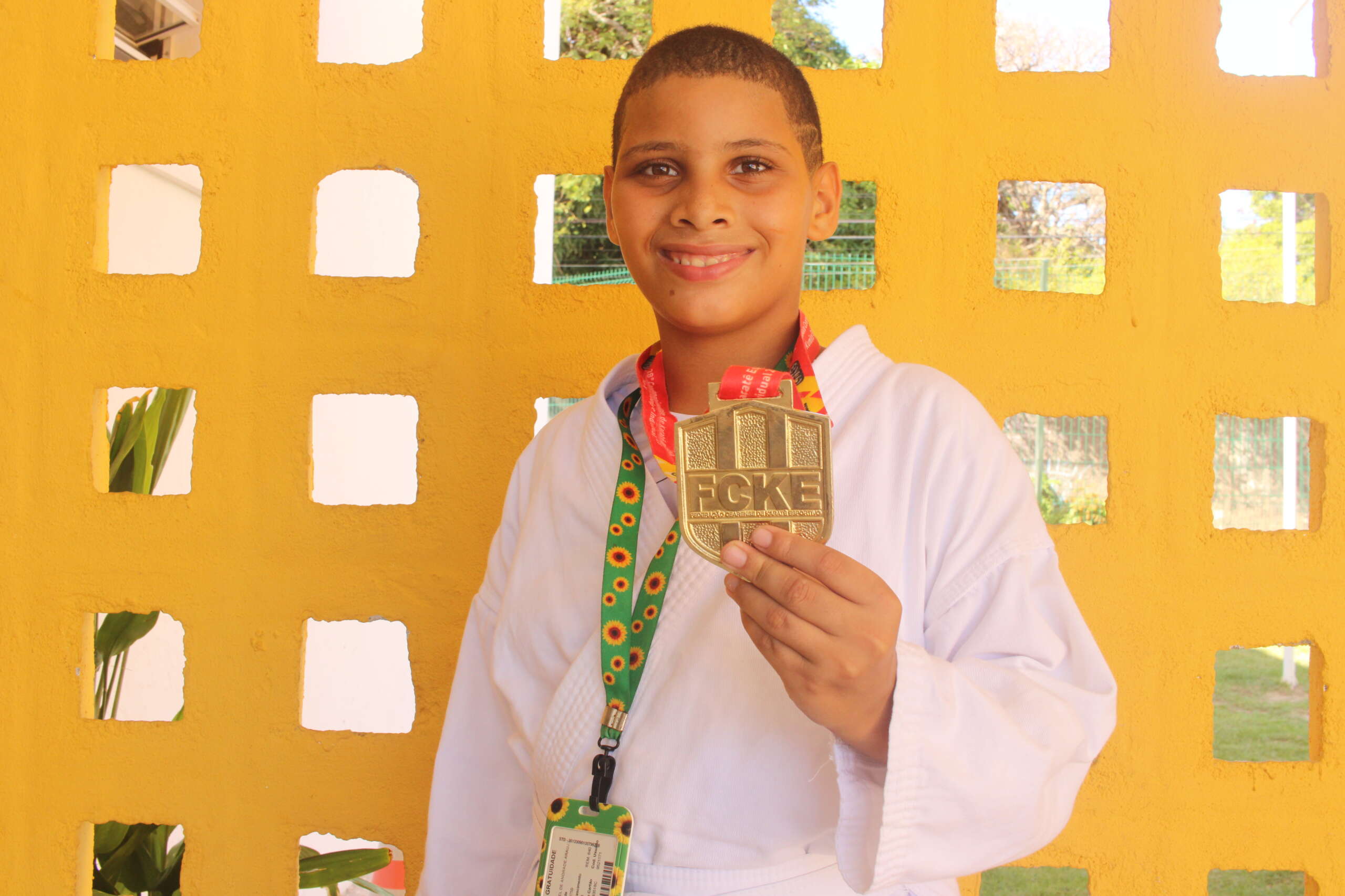 Alunos com deficiência atendidos pelo Complexo Mais Infância são medalhistas em competição estadual de karatê
