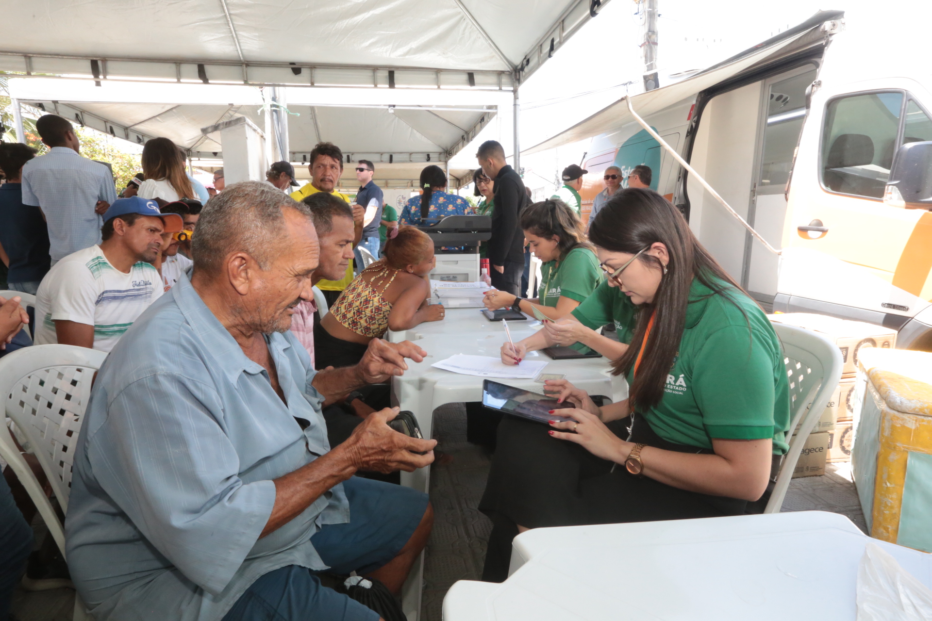 Projeto Acolher atende comunidades afetadas pelas chuvas em Fortaleza
