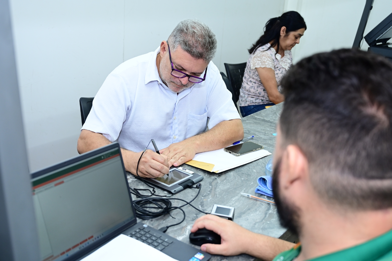 João XXIII e Serrinha recebem ações de cidadania do Acolher