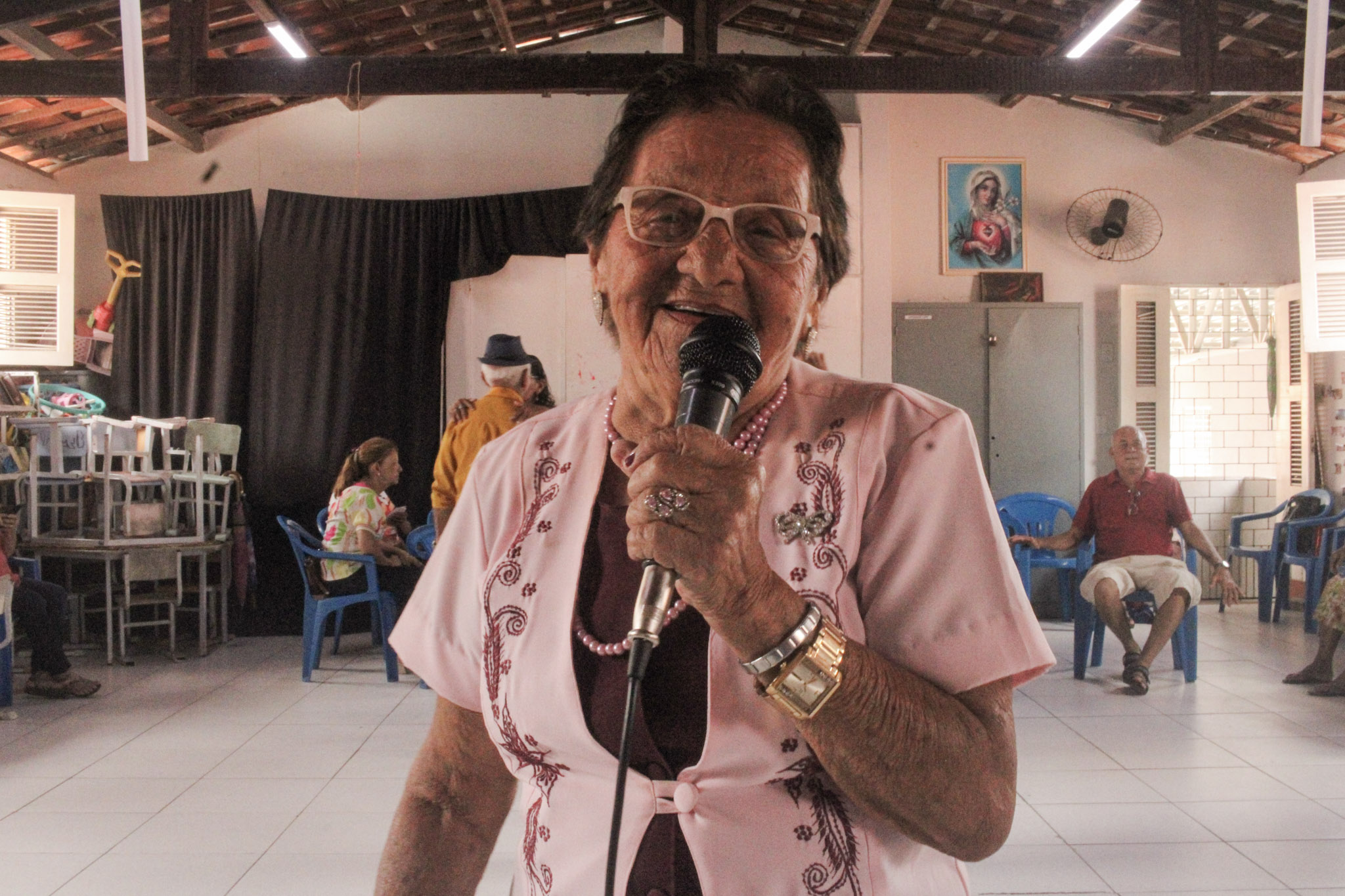 As alegrias de recordar, viver e encantar através da música