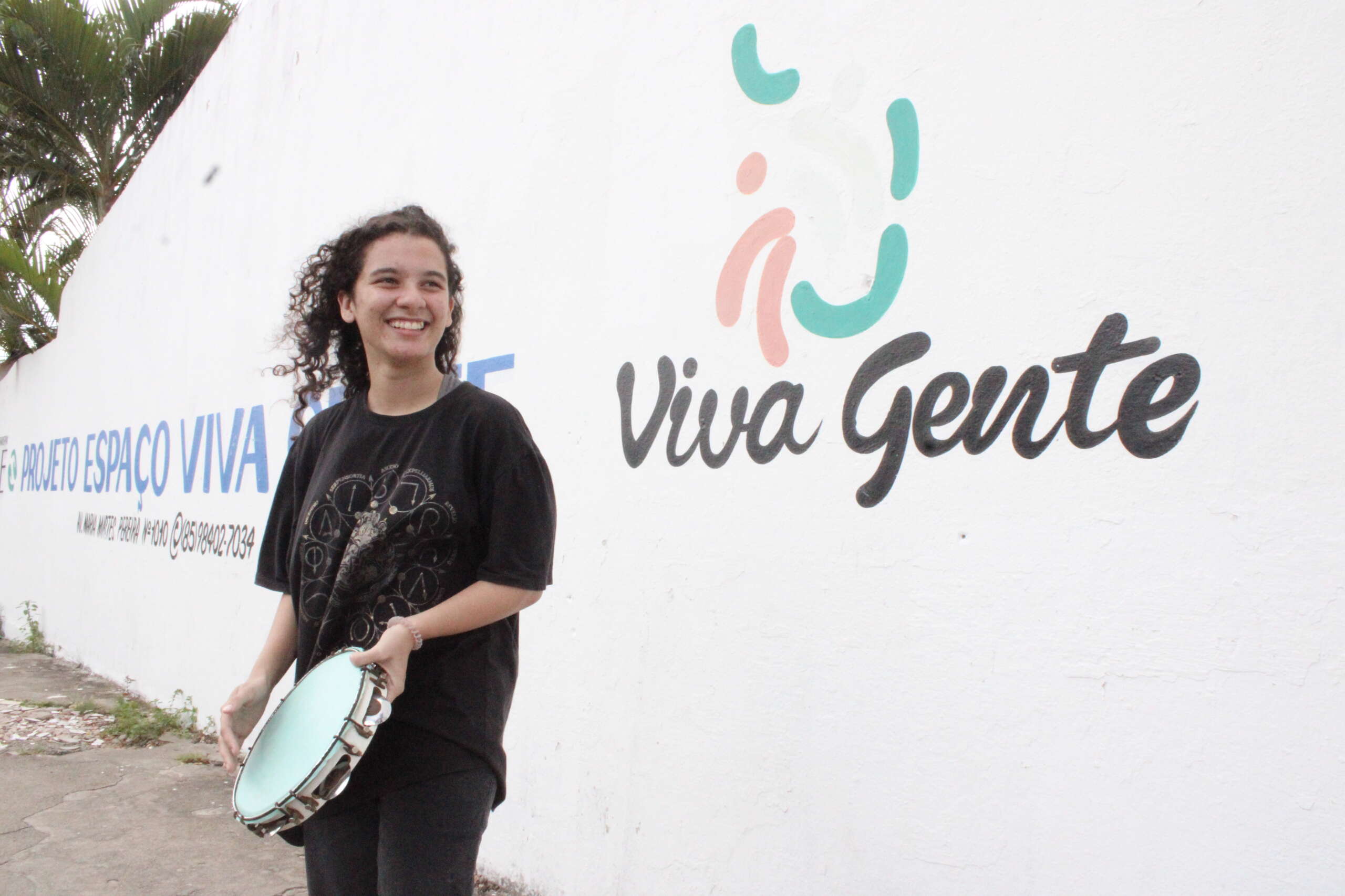 No compasso do Chorinho do EVG, uma menina compõe sua história de talento, amizades e aprendizados