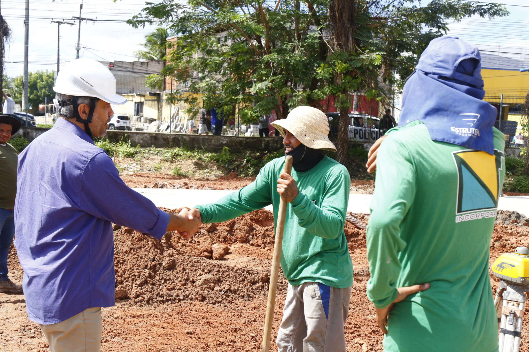 Governador Elmano de Freitas visita obras das Vilas Sociais em Fortaleza