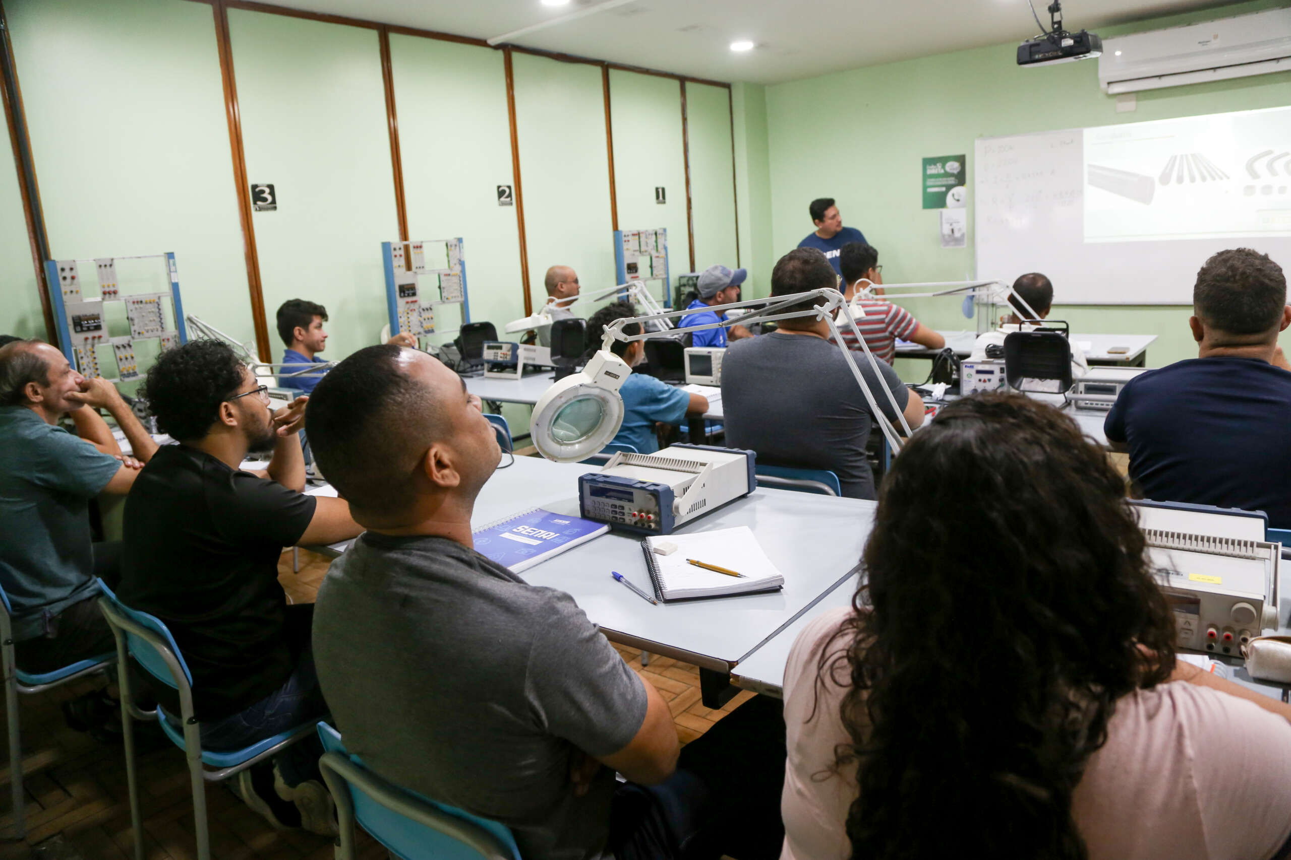 Mais de 300 vagas para cursos gratuitos de qualificação estão em oferta pela Secretaria da Proteção Social