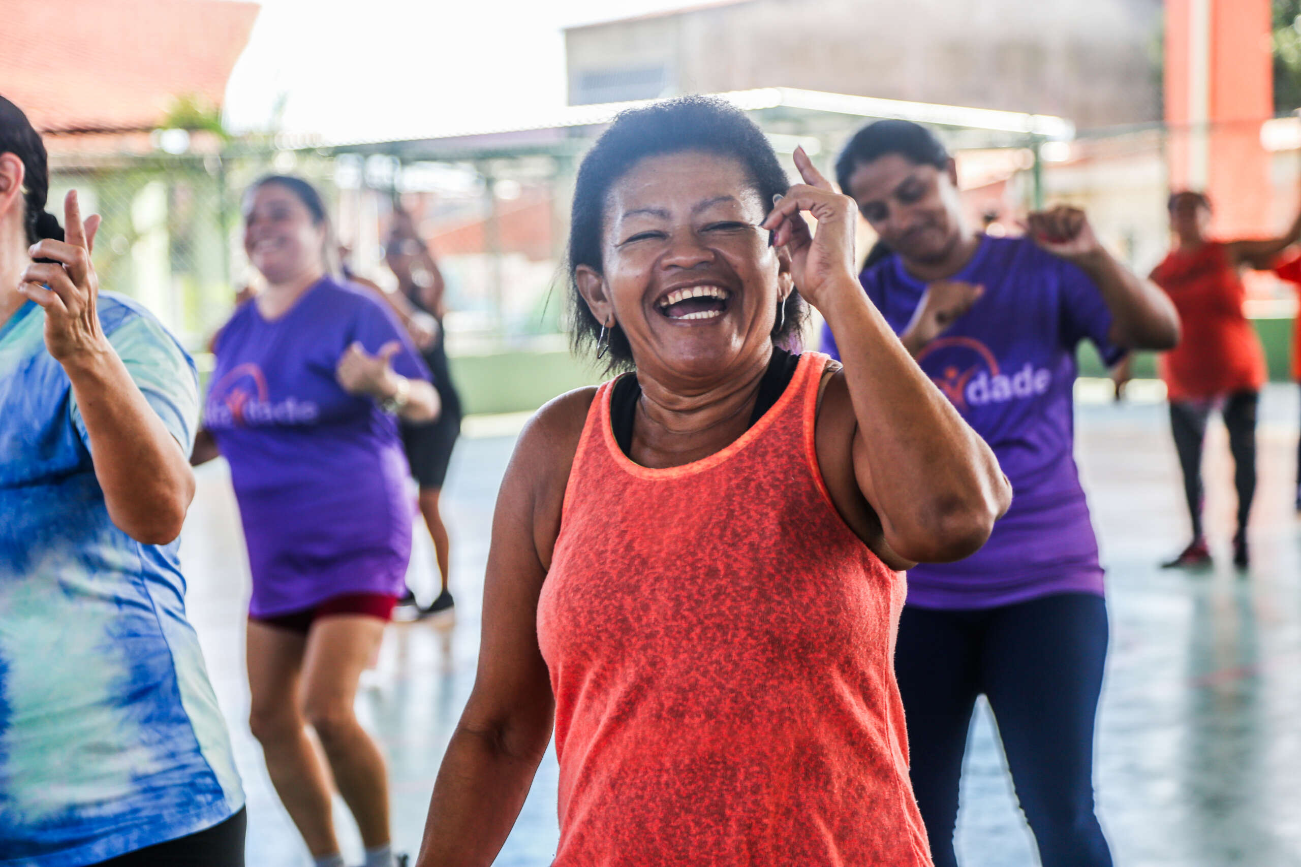 Vila Social oferece atividades de esporte, cultura e qualificação profissional para população do Genibaú