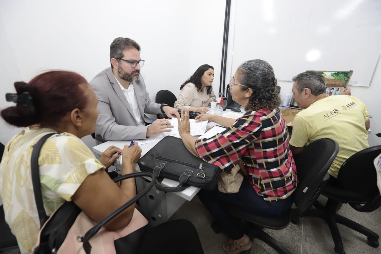 SPS realiza ações de fortalecimento do artesanato local e disponibiliza aconselhamento jurídico gratuito