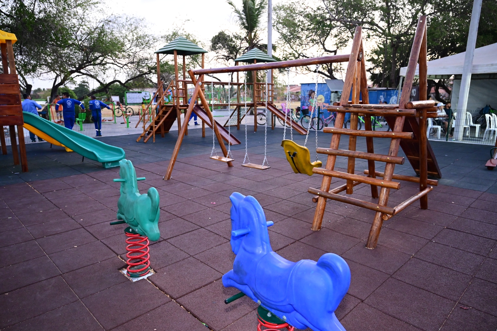 Brinquedopraça será inaugurada no bairro Edson Queiroz com presença do Projeto Acolher