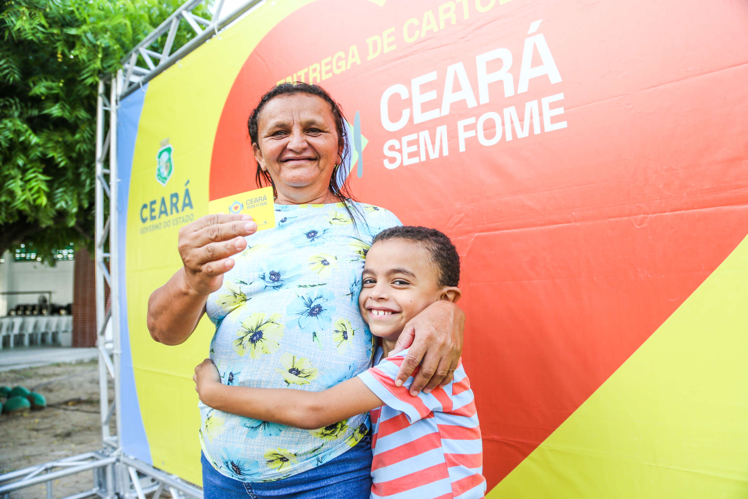 Com investimento de mais de R$ 2 milhões, Governo do Ceará inaugura ginásio poliesportivo, areninha e brinquedopraça em Jaguaribe