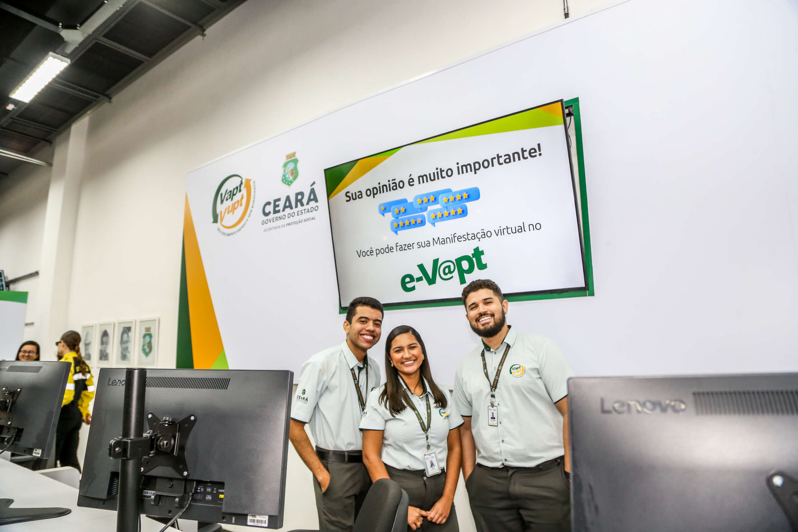 Governo do Ceará entrega 7ª unidade do Vapt Vupt para população cearense