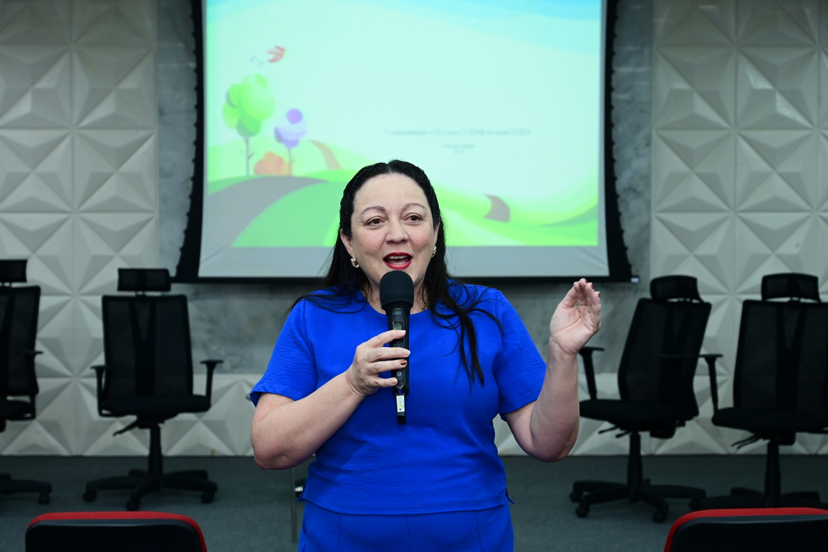 Ceará TEAcolhe: SPS capacita profissionais para atendimento a crianças e adolescentes autistas