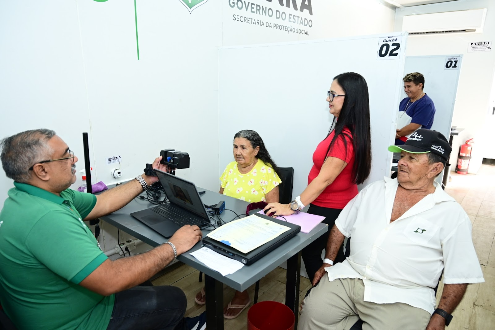 Caminhão do Cidadão leva serviços gratuitos para oito municípios do Ceará nesta semana
