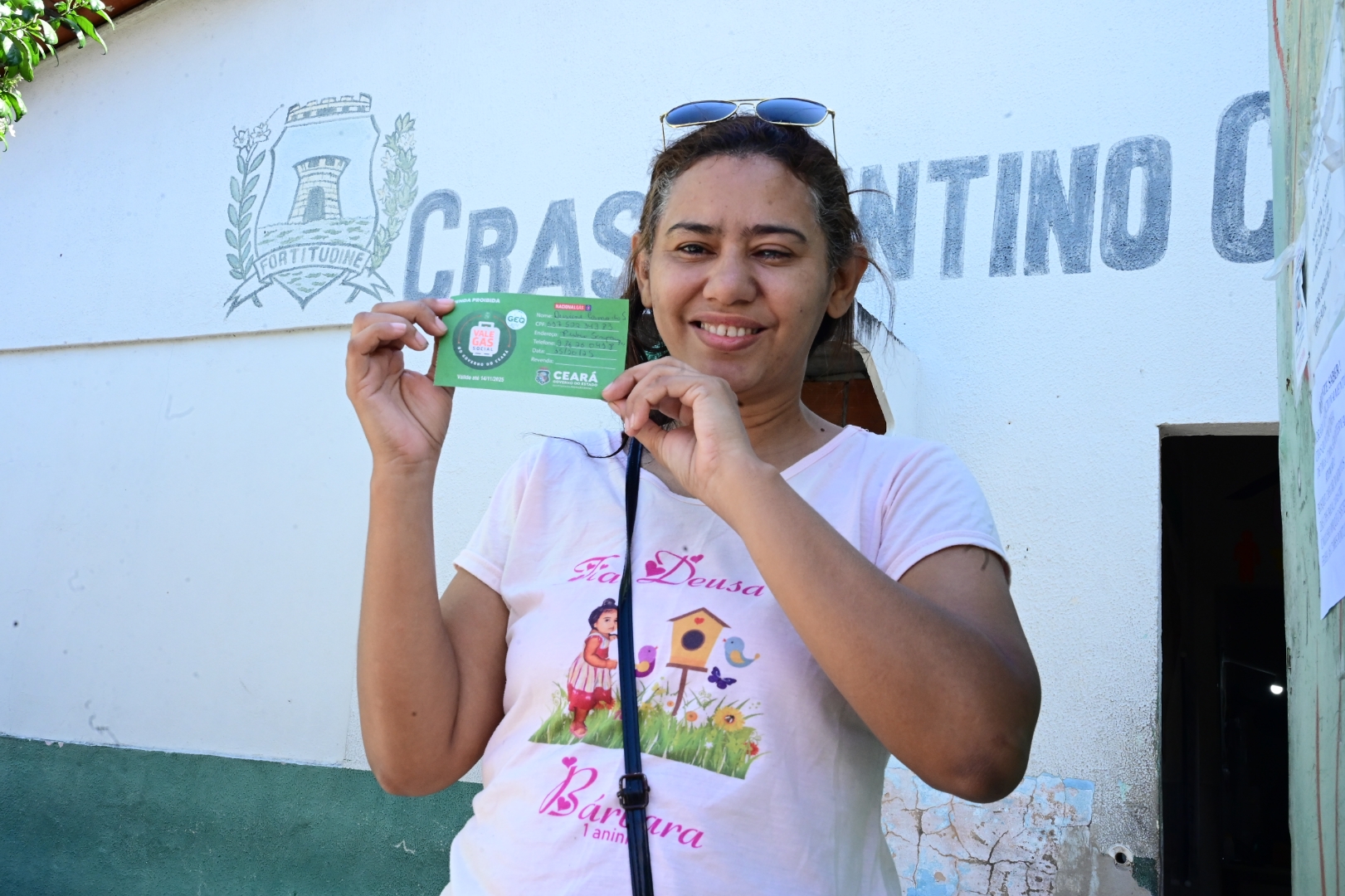 “Hoje mesmo o gás acabou. Veio em boa hora!”: entregas do Vale Gás Social começam em Fortaleza e beneficiárias falam de alívio na renda