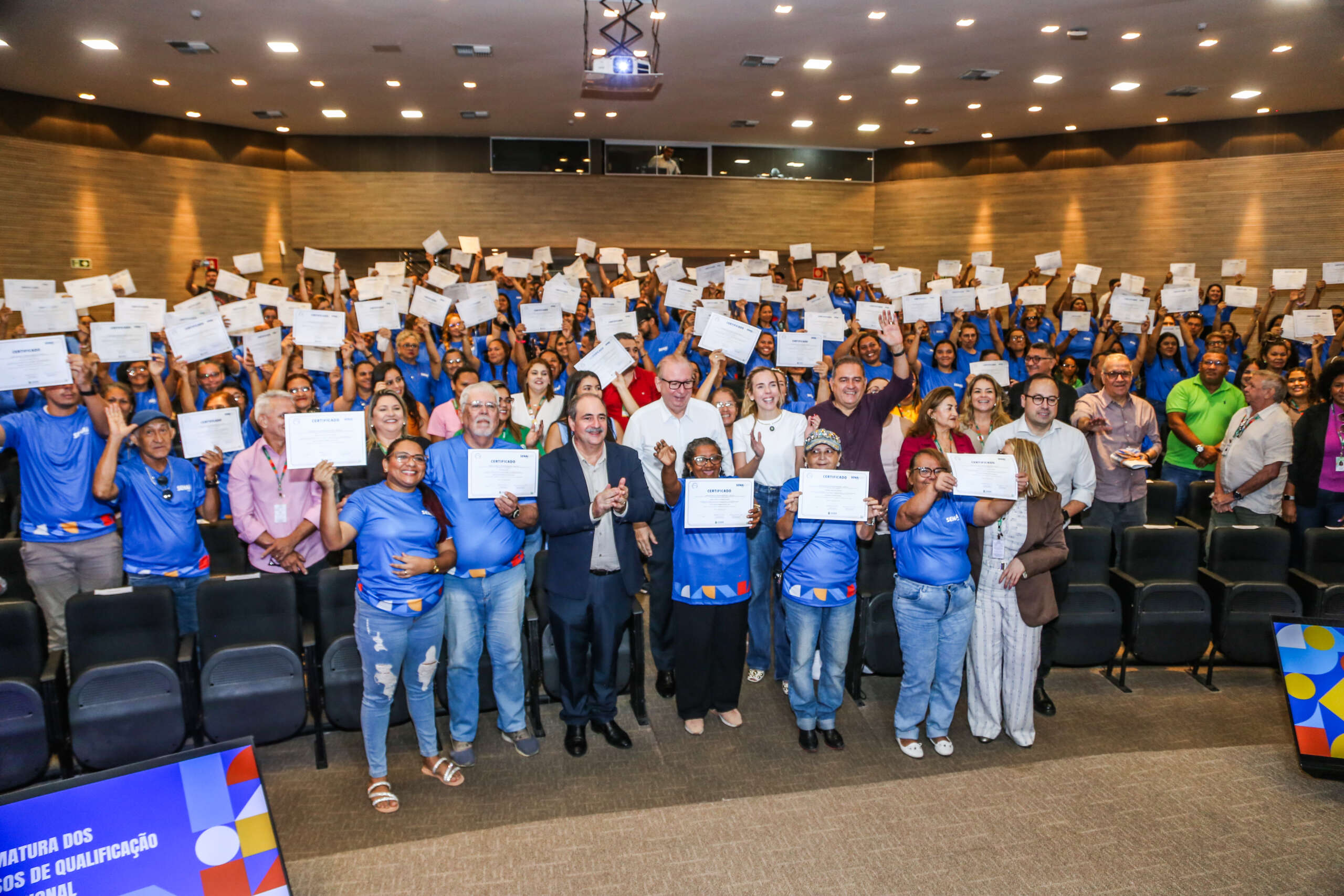 SPS e FIEC certificam 250 profissionais em cursos do Senai e reforçam qualificação para geração de emprego no Ceará