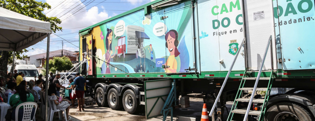 Caminhão do Cidadão atende população de Fortaleza, Caucaia, Novo Oriente, Umirim e Trairi
