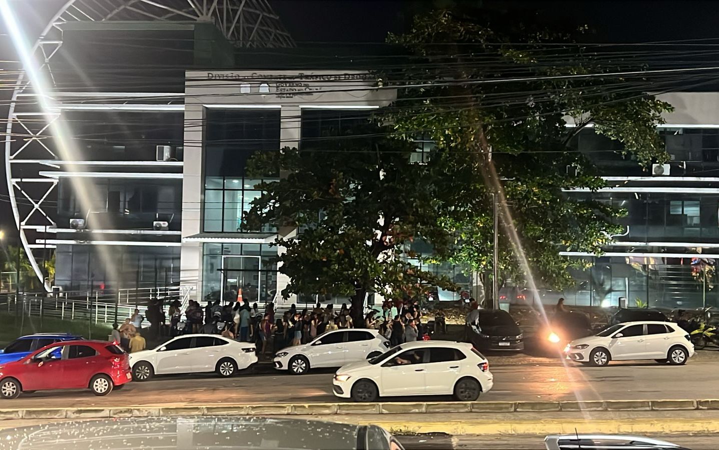 Homem com mandados de prisão em aberto é preso em flagrante pela PCCE em posse de 1 kg de maconha