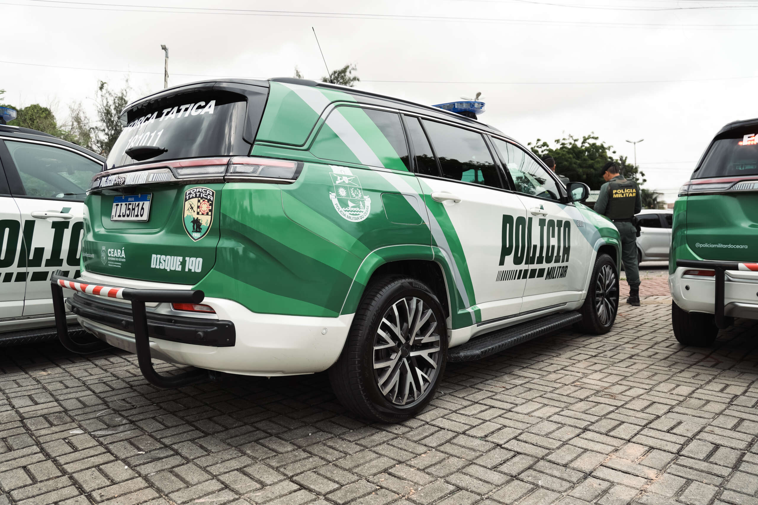 Dupla suspeita de tráfico ilícito de drogas é capturada pela Polícia Militar em Fortaleza