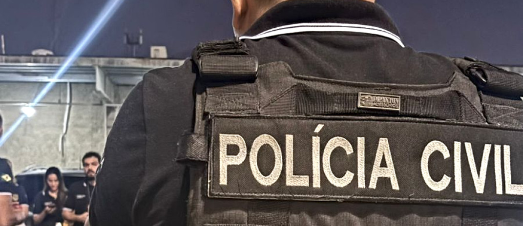 PCCE prende mulher em flagrante suspeita de extorsão contra empresário em Aurora