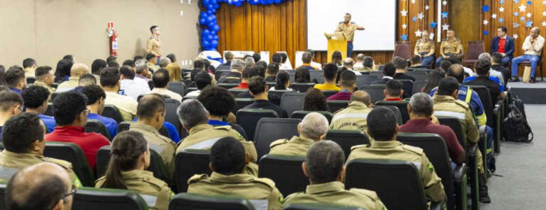 CBMCE celebra 36 anos da 1ªCia do 2ºBBM com solenidade e seminário técnico sobre incêndios industriais