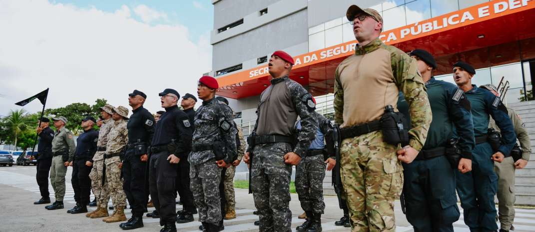 IV Curso de Operações Especiais (COEsp) da PMCE teve início nesta segunda-feira (1º) com palestra do secretário da SSPDS
