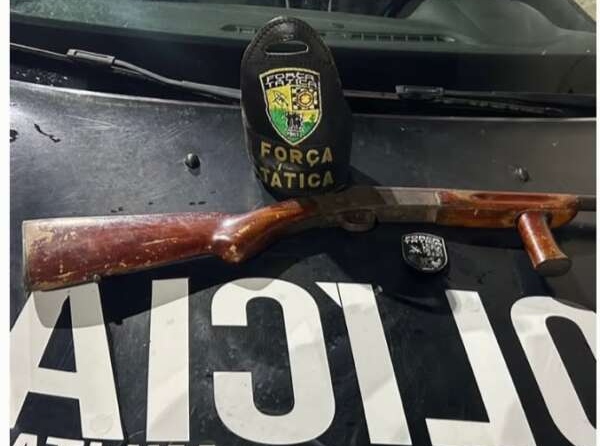 Polícia Militar apreende arma encontrada em imóvel no bairro Centro