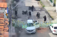 Com apoio do videomonitoramento da SSPDS, PMCE prende dupla suspeita de furtar carga de carnes em Maracanaú