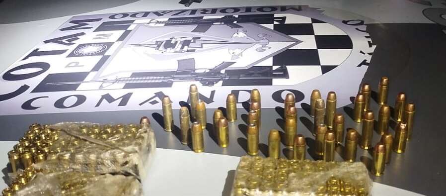 PMCE apreende arma de fogo e mais de 180 munições durante patrulhamento no José Walter