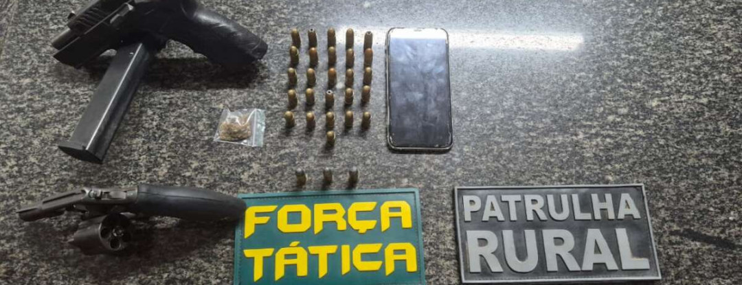 PMCE prende suspeito e apreende armas e munições em Limoeiro do Norte