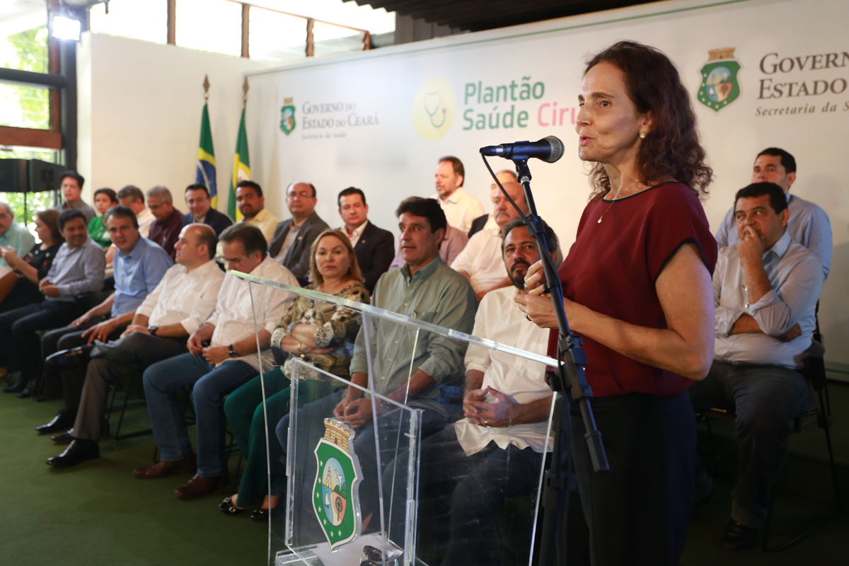 Governo do Ceará lança programa para ampliar realização de cirurgias eletivas no Estado