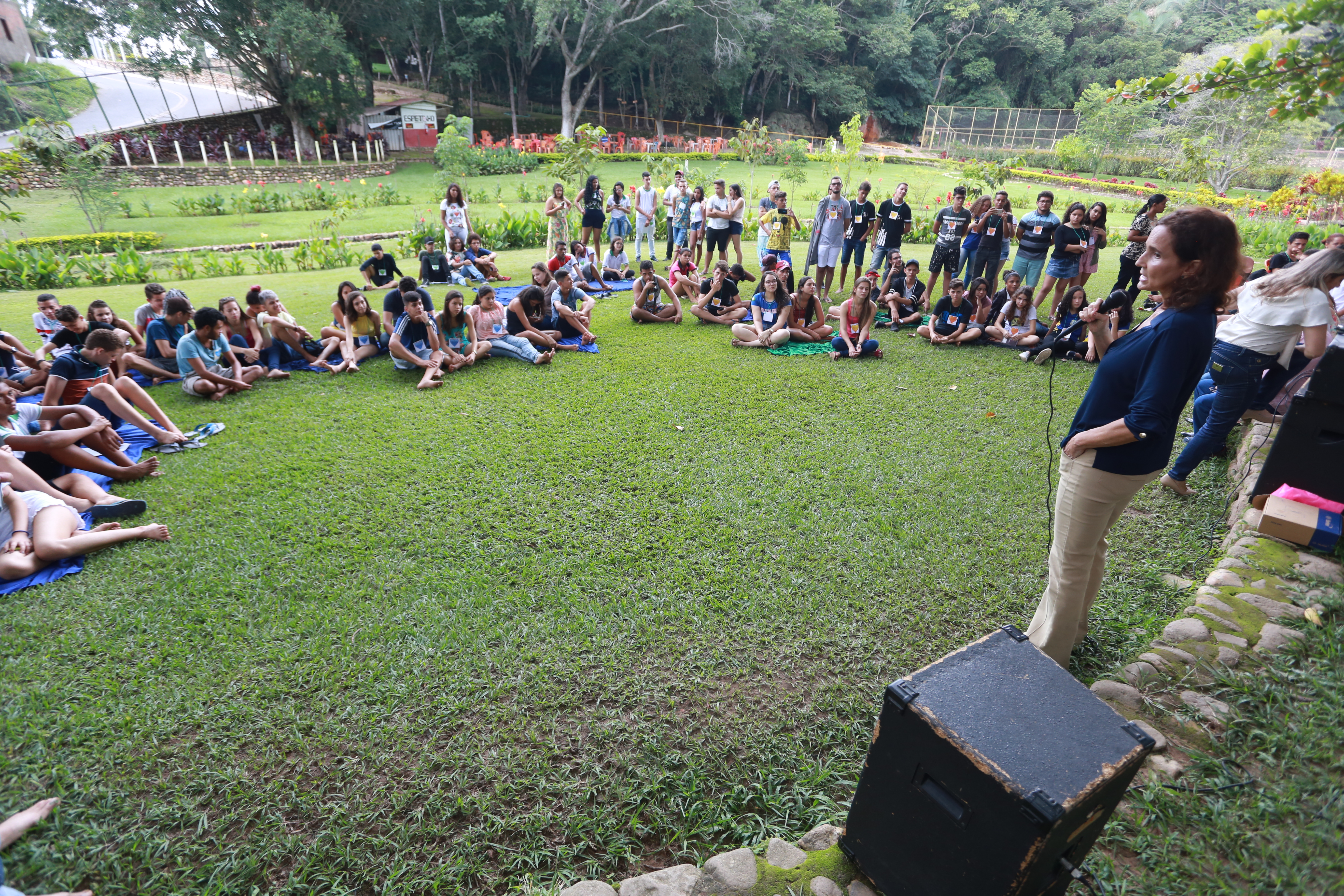 Cariri: Izolda Cela realiza encontro para debater ações de educação com representações estudantis