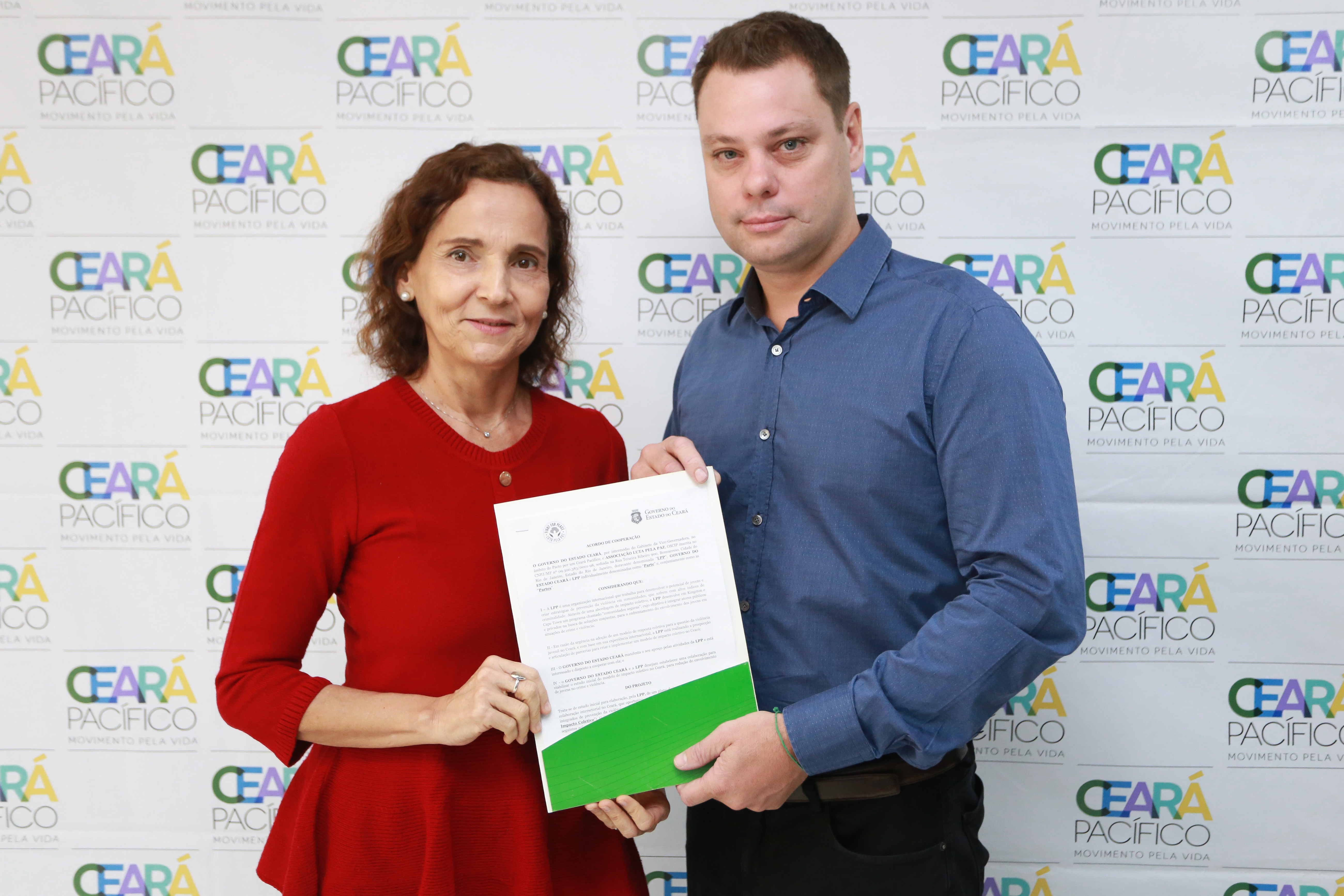 Ceará Pacífico: Izolda Cela assina acordo de cooperação com Associação Luta Pela Paz