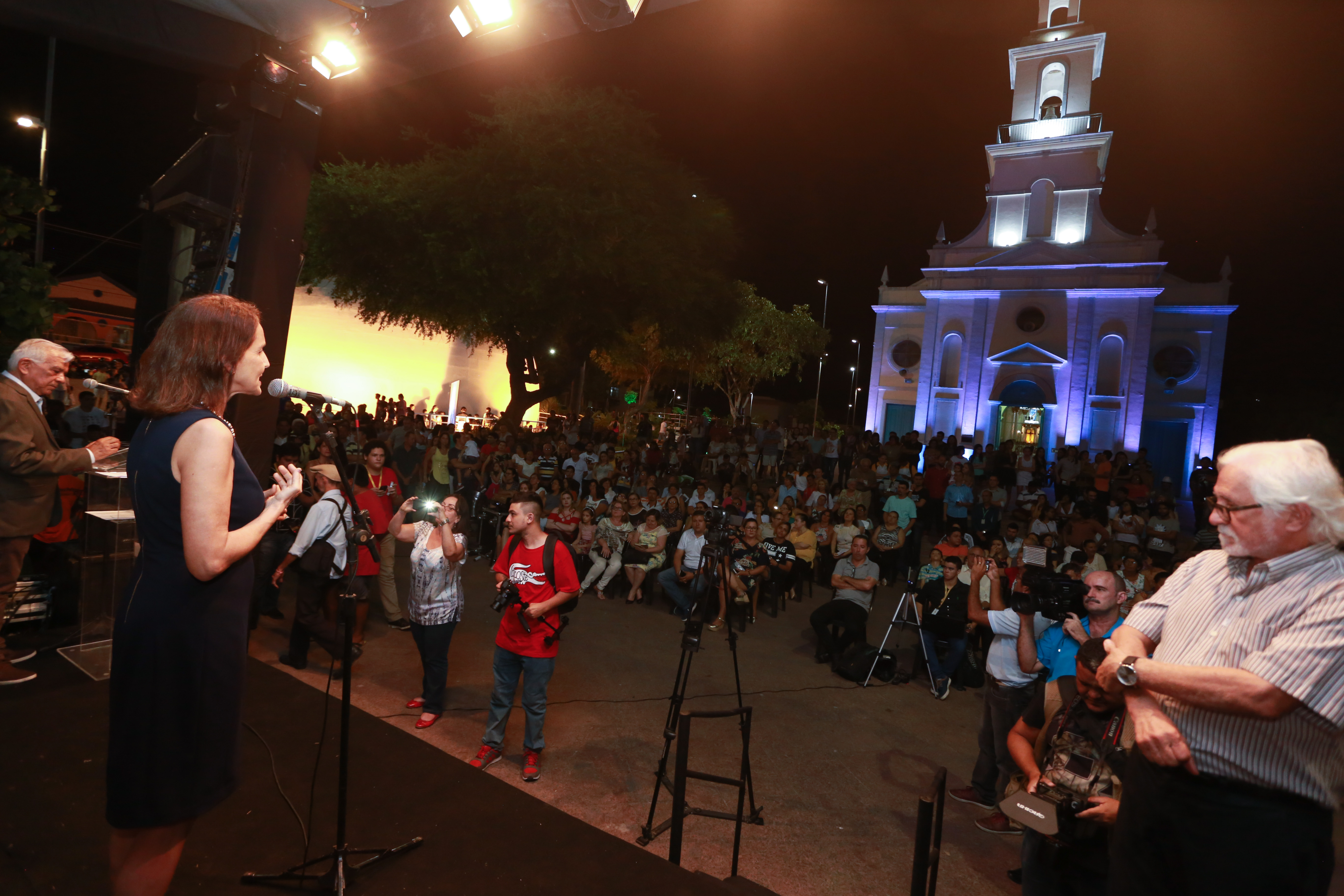 Vice-governadora participa de evento de abertura do “Ano Municipal das Ciências” de Sobral
