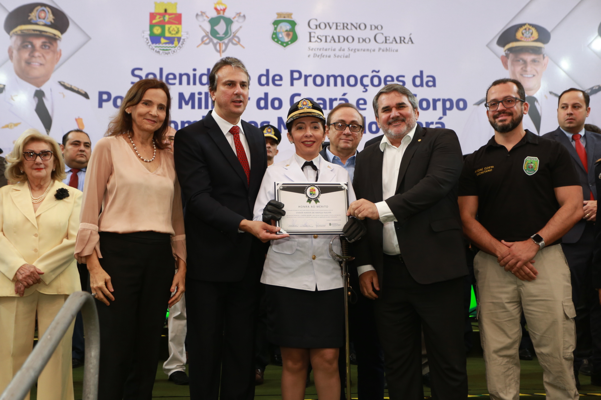 Governo ultrapassa marca de 15 mil militares promovidos em apenas quatro anos