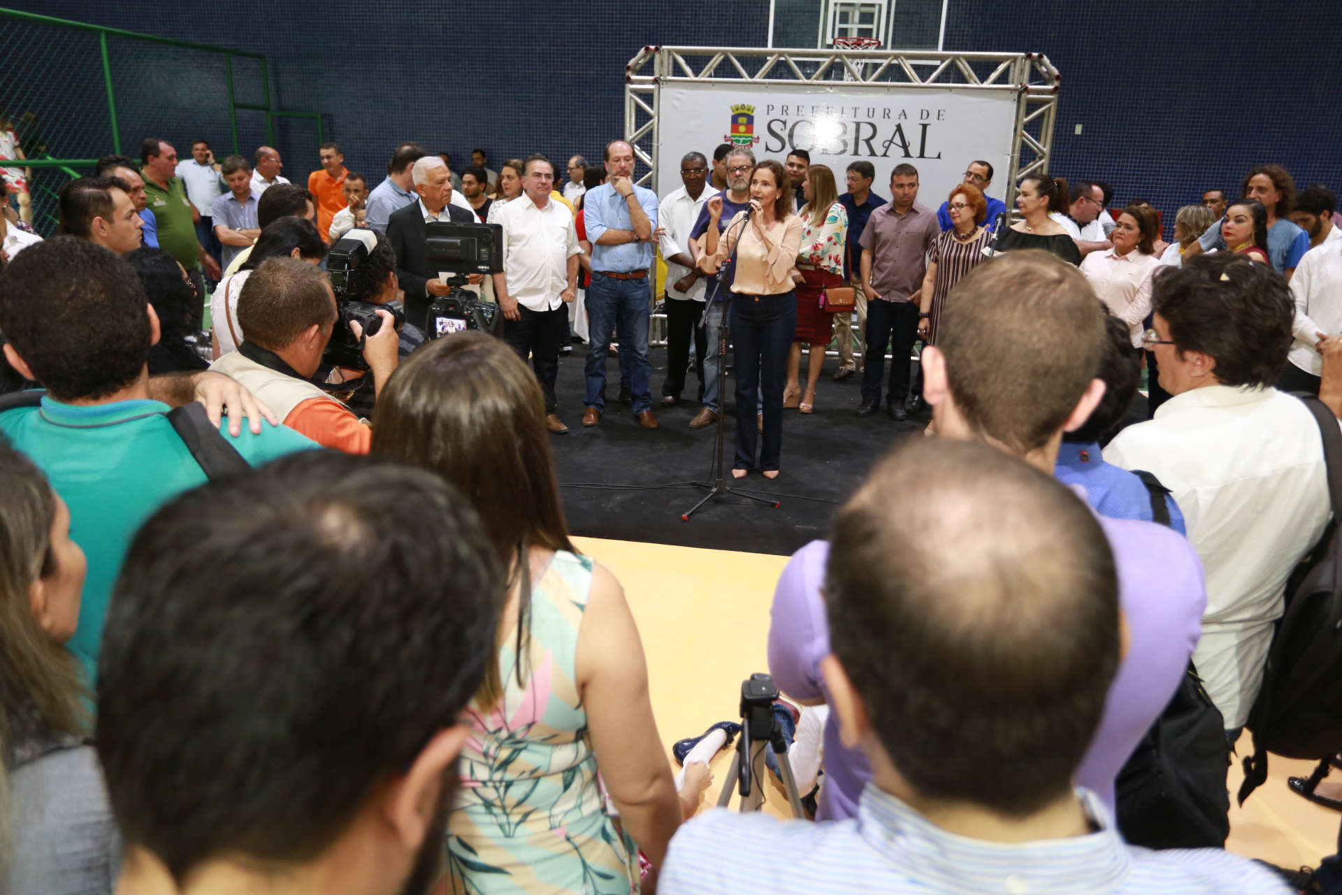 Tempo Integral: Vice-governadora inaugura escola Professor Edgar Linhares, em Sobral