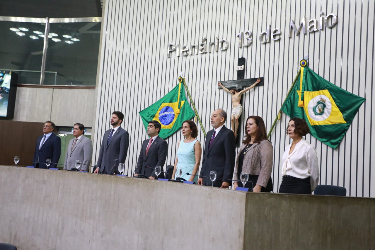 Vice-governadora participa de sessão solene de comemoração aos 100 anos do Eclipse de Sobral