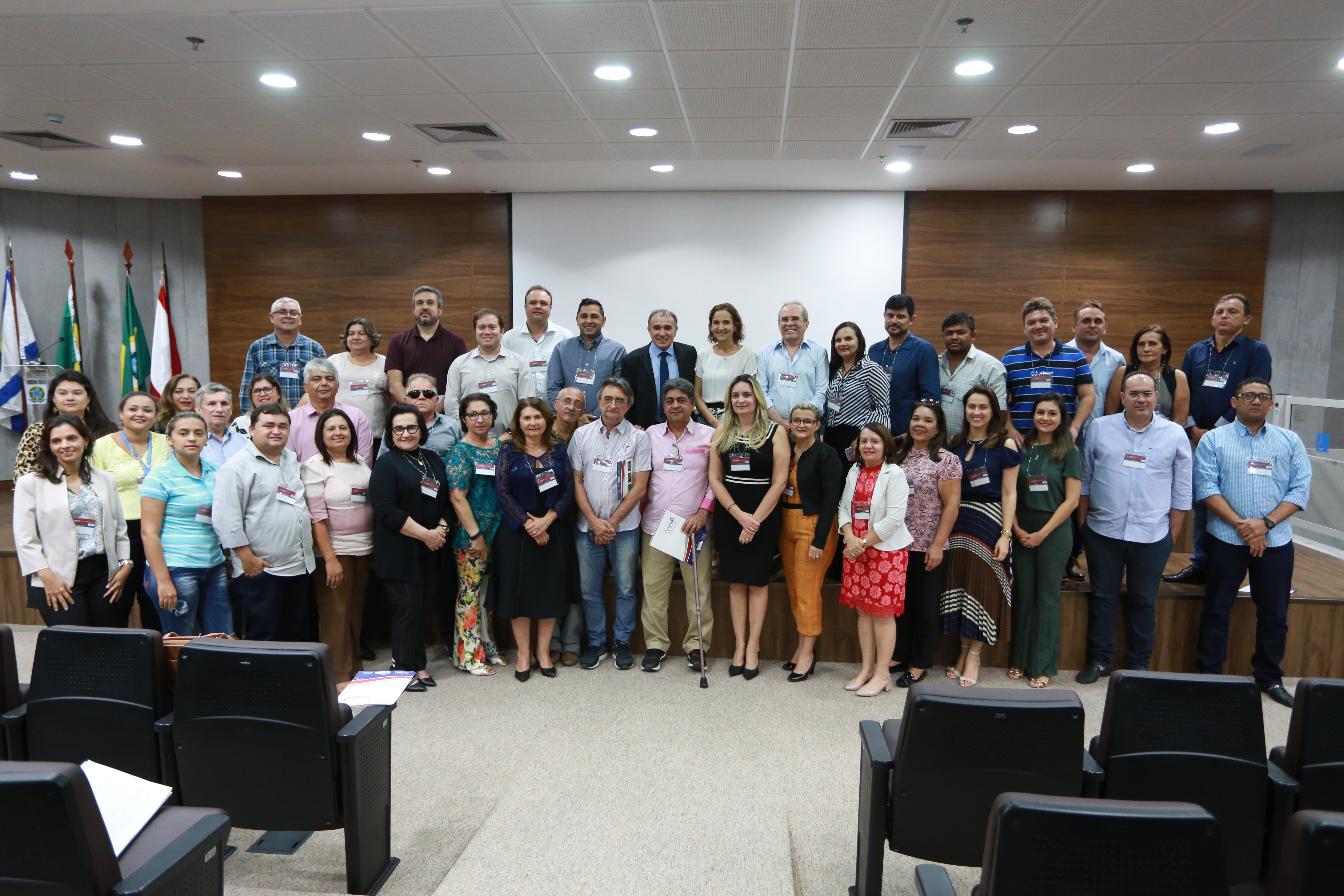 Izolda Cela participa do lançamento do Pacto pela Aprendizagem Profissional