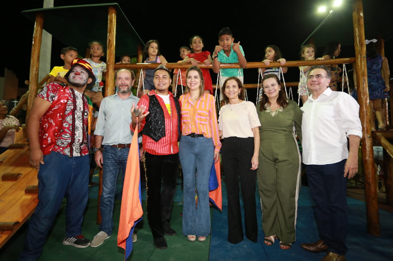 Vice-governadora inaugura Praça Mais Infância em Sobral