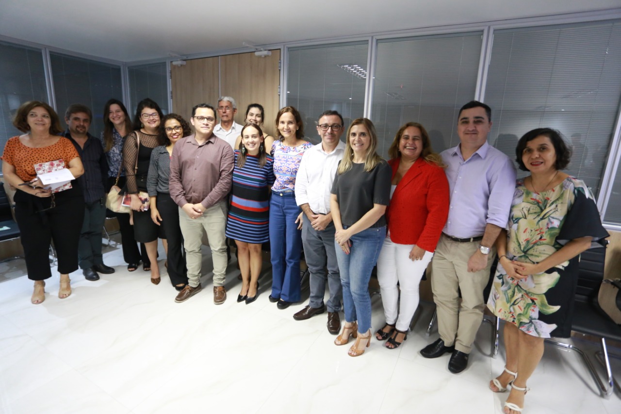 Reunião na Vice-Governadoria discute a implantação da plataforma “Educação Livre” no Ceará