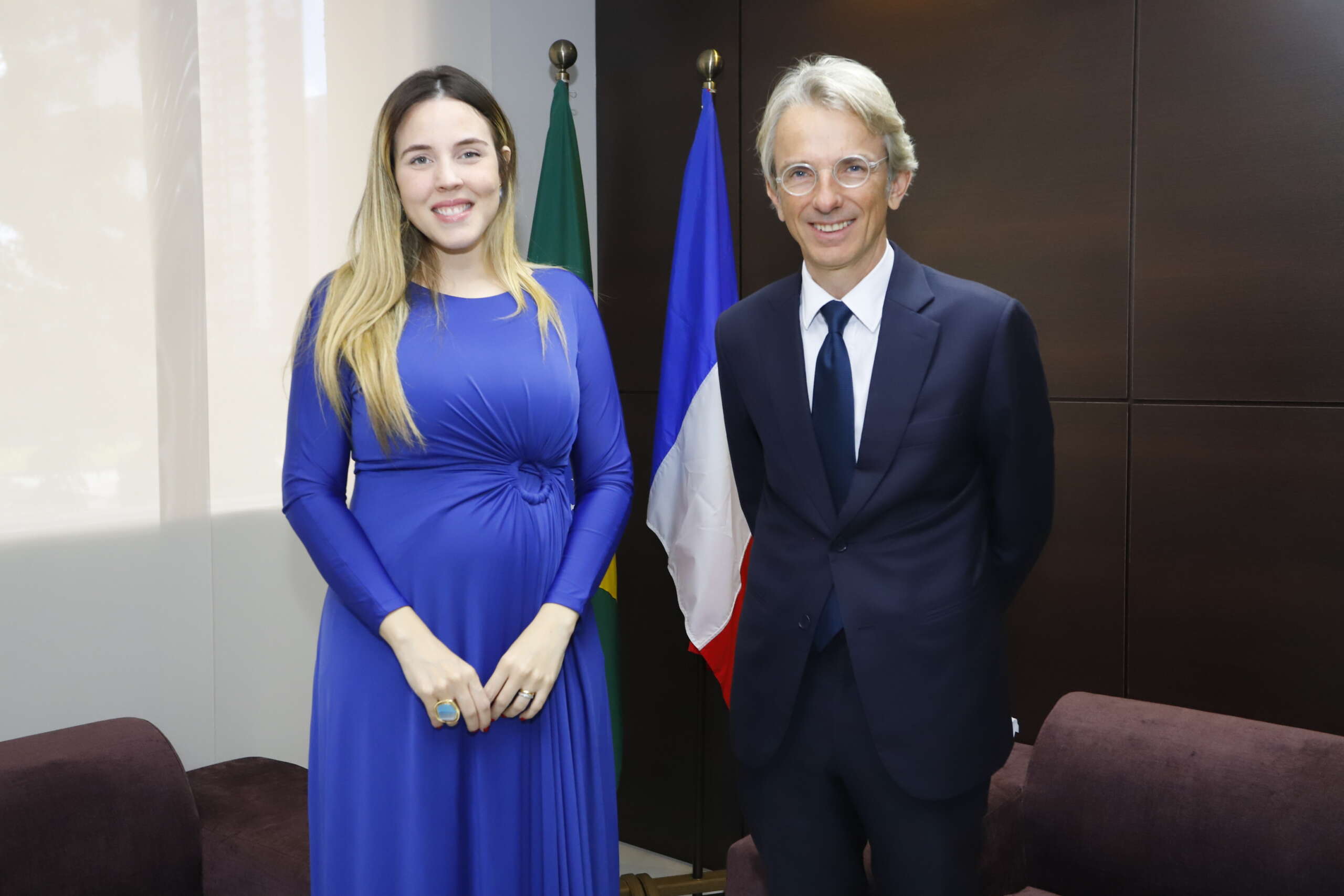 Vice-governadora recebe embaixador da França e debate sobre energias renováveis