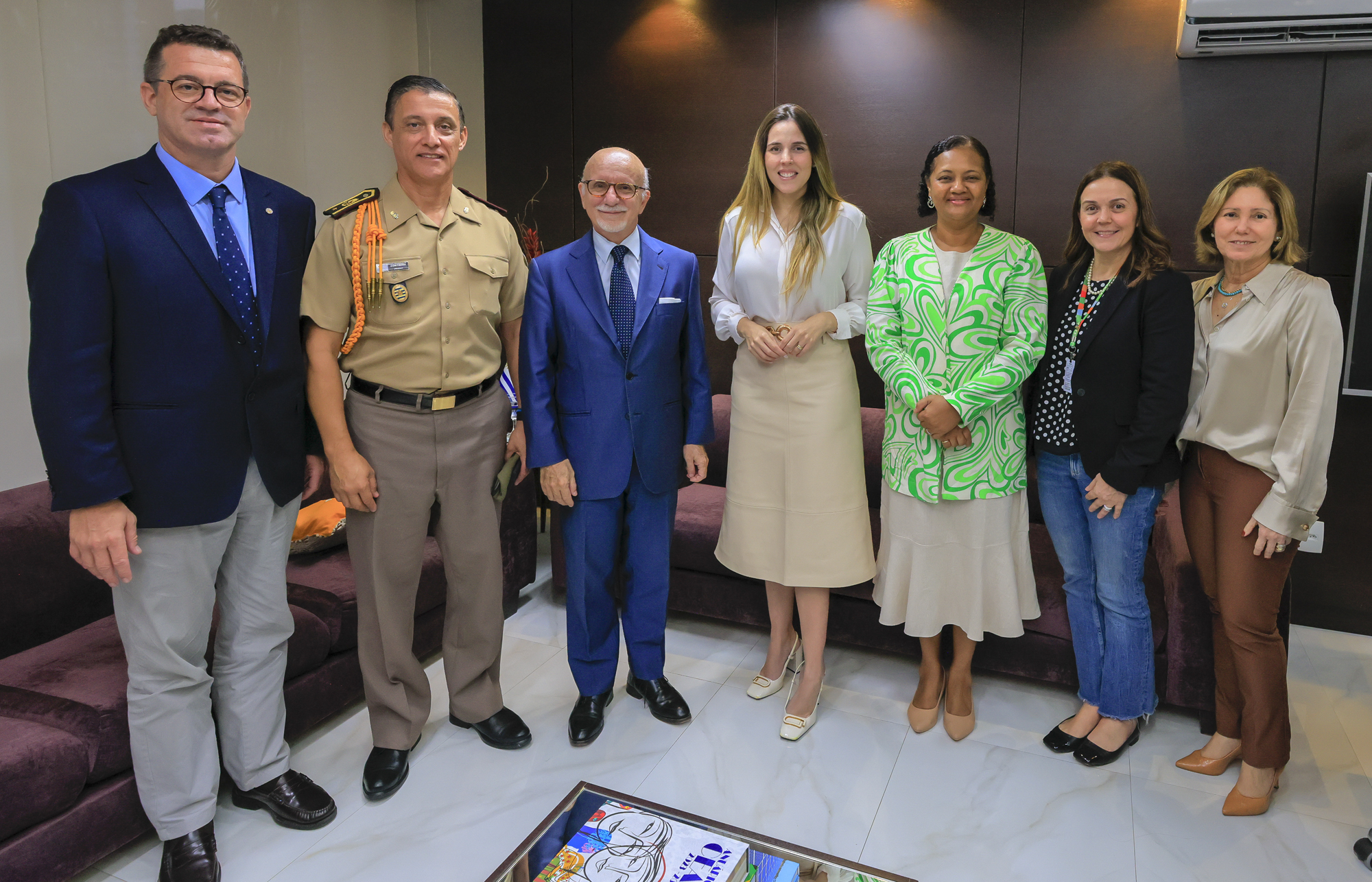 Vice-governadora recebe embaixador e cônsul do Uruguai e debate estratégias de cooperação