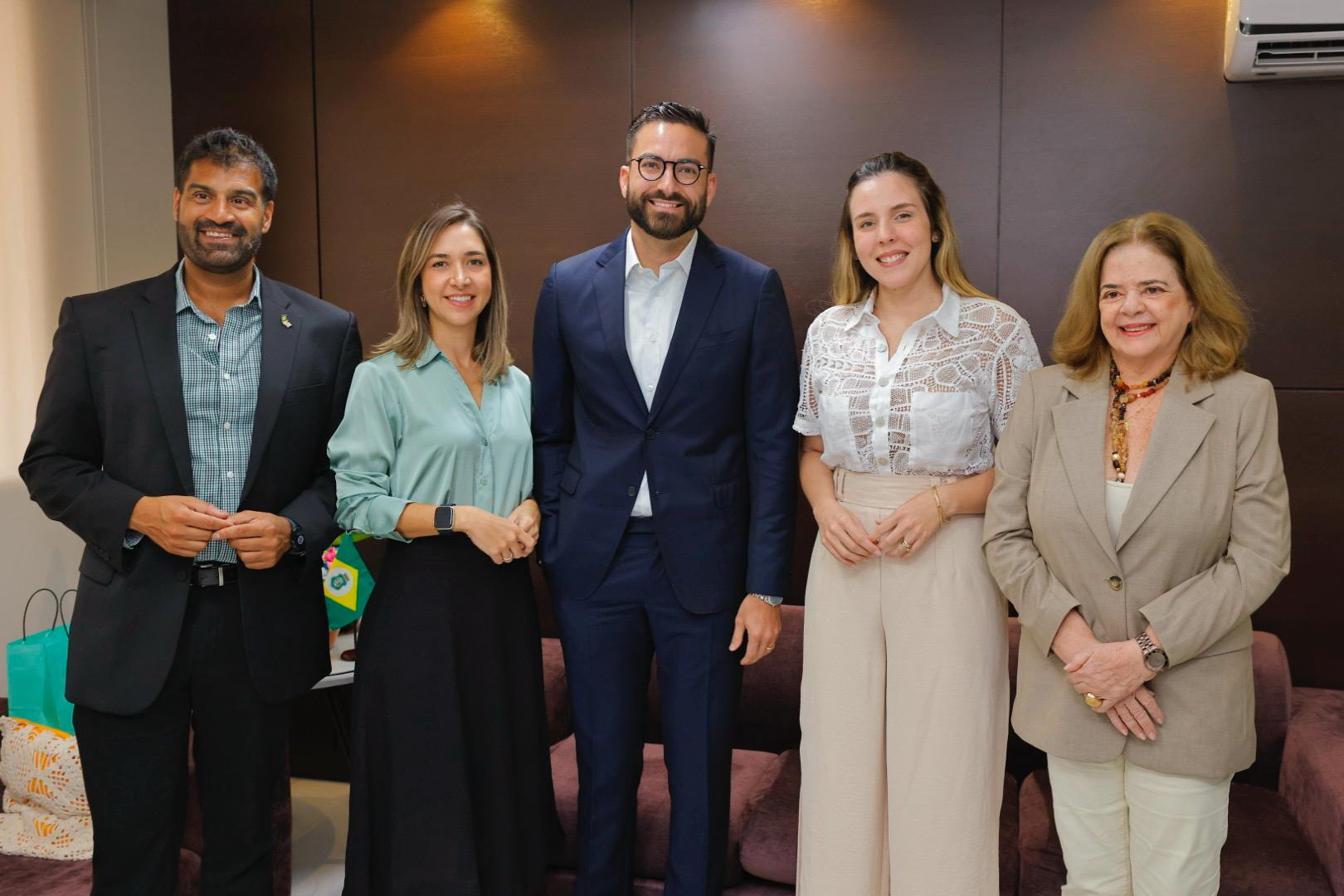 Vice-governadora Jade Romero recebe Cônsul-geral do Reino Unido e debate novas parcerias para o Ceará