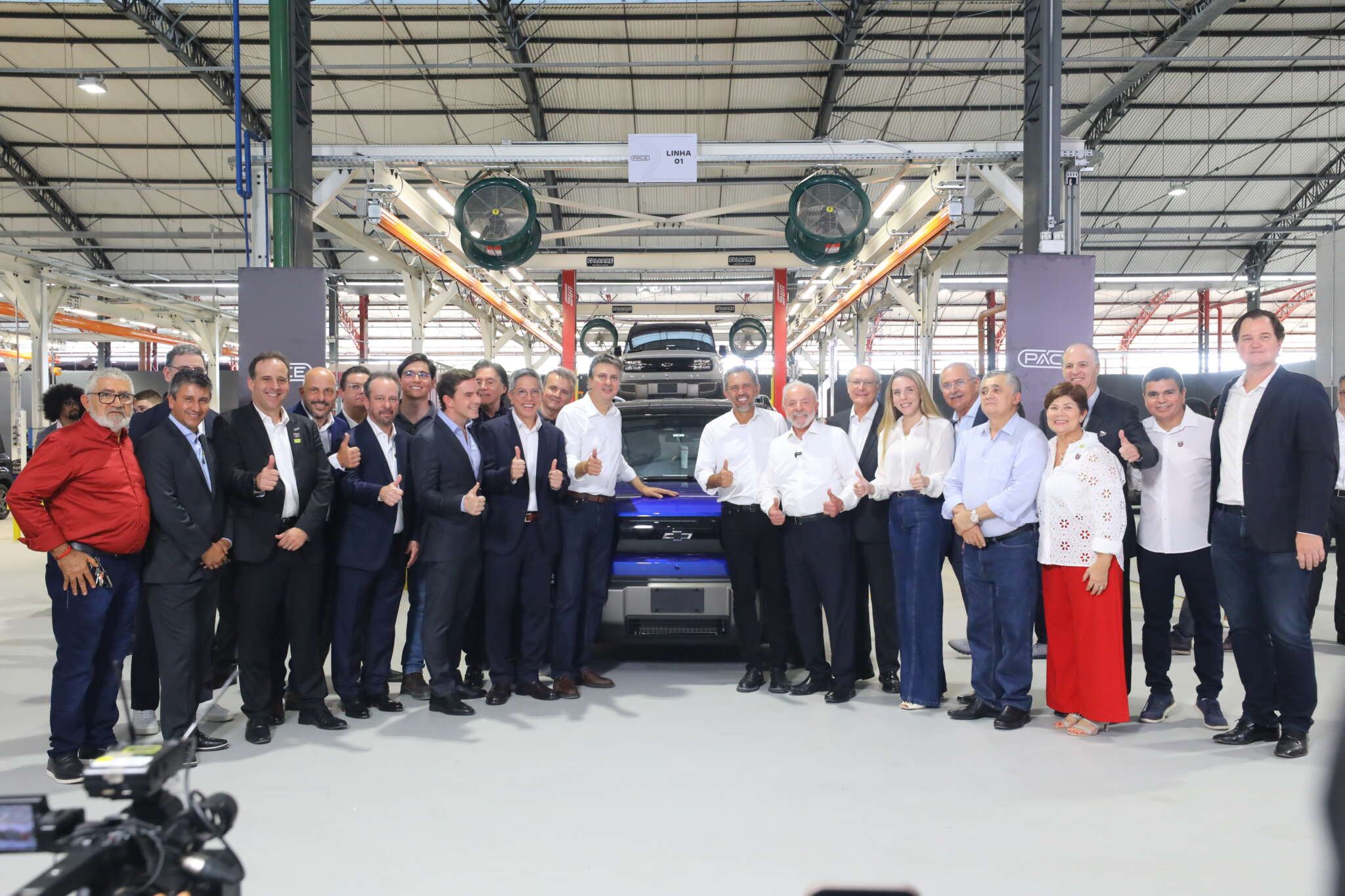 Em dia histórico, Polo Automotivo do Ceará entra em operação com dois modelos elétricos da GM