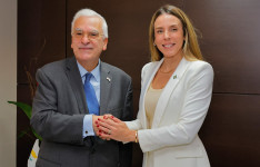 Vice-governadora do Ceará recebe embaixador do Chipre no Brasil