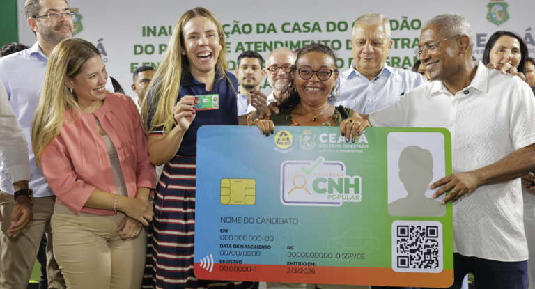 Governo do Ceará inaugura Casa do Cidadão, posto do Detran-CE e entrega cartões da CNH Popular em Caucaia